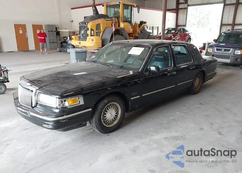 1997 Lincoln Town Car Signature from USA, damaged, VIN 1LNLM82W3VY753379